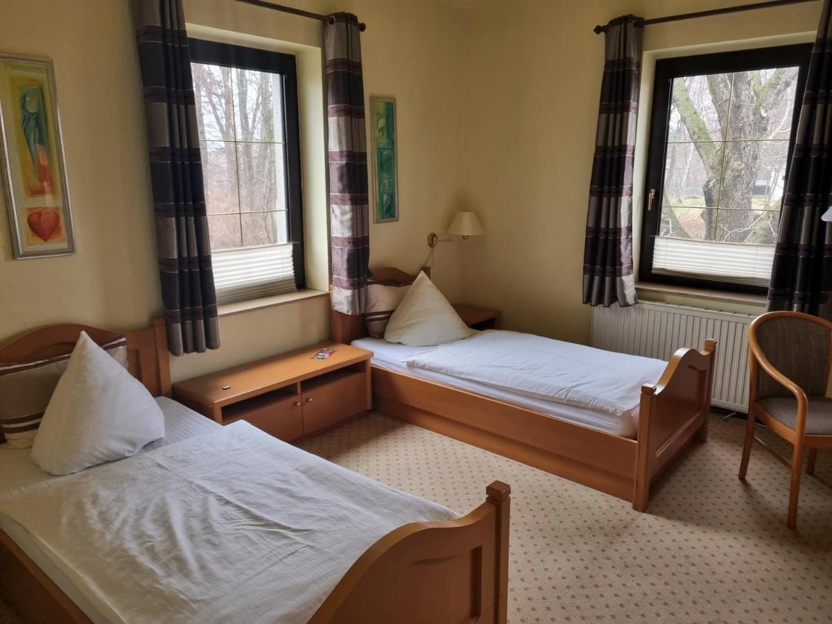 Altes Teichhaus - Pension Ottendorf-Okrilla מראה חיצוני תמונה